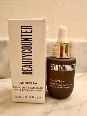 Beautycounter brightening facial oil, new in box